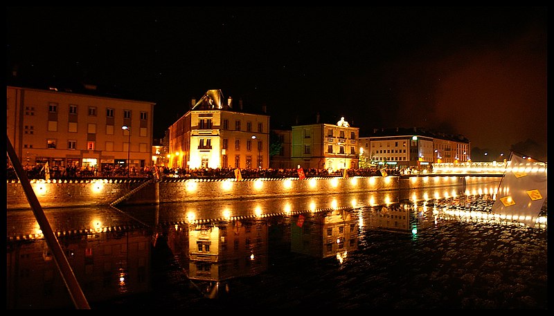 ArKaNuM, Epinal Centre Nuit, CC BY-SA 3.0