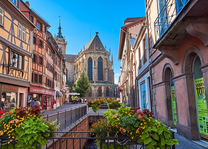 --sinava-- from Berlin, View of Église Saint-Martin (43833049001), CC BY 2.0