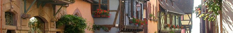 Tybo2, Riquewihr banner, CC BY-SA 4.0