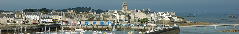 Rolf Krahl (Rotkraut),inkey, Roscoff banner, CC BY-SA 4.0