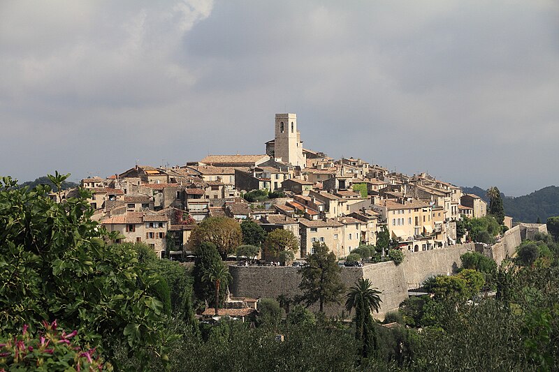 Baptiste ROUSSEL, St-Paul-de-Vence (Lunon), CC BY-SA 3.0