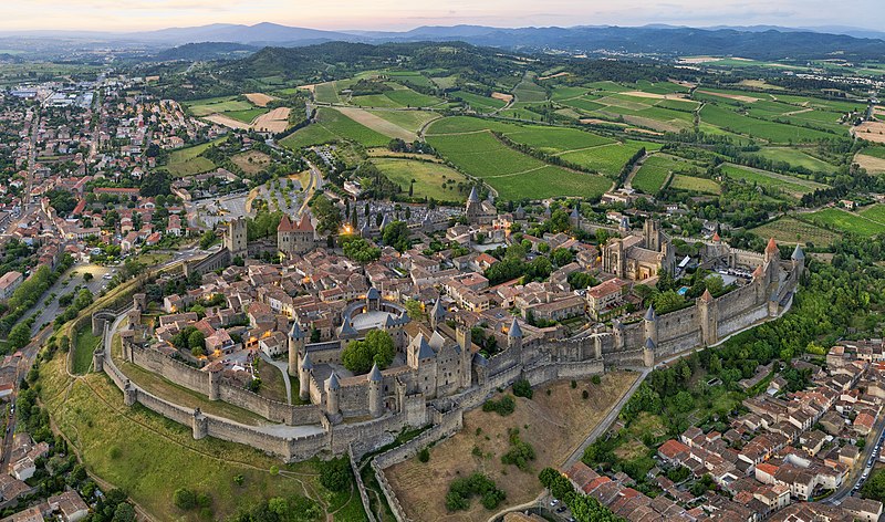 Chensiyuan, 1 carcassonne aerial 2016, CC BY-SA 4.0