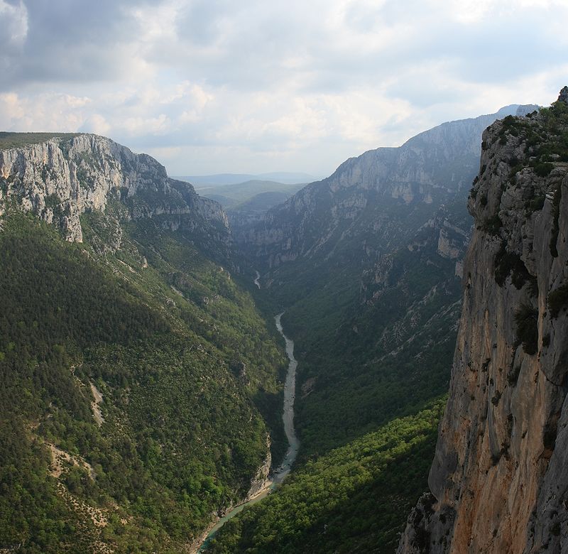 Benh LIEU SONG, Verdon Trescaire, CC BY 2.5